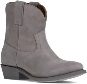 Frye Billy Short Women's Leather Western Boot - Classic Cowgirl Style, Durable Craftsmanship, Comfortable Fit