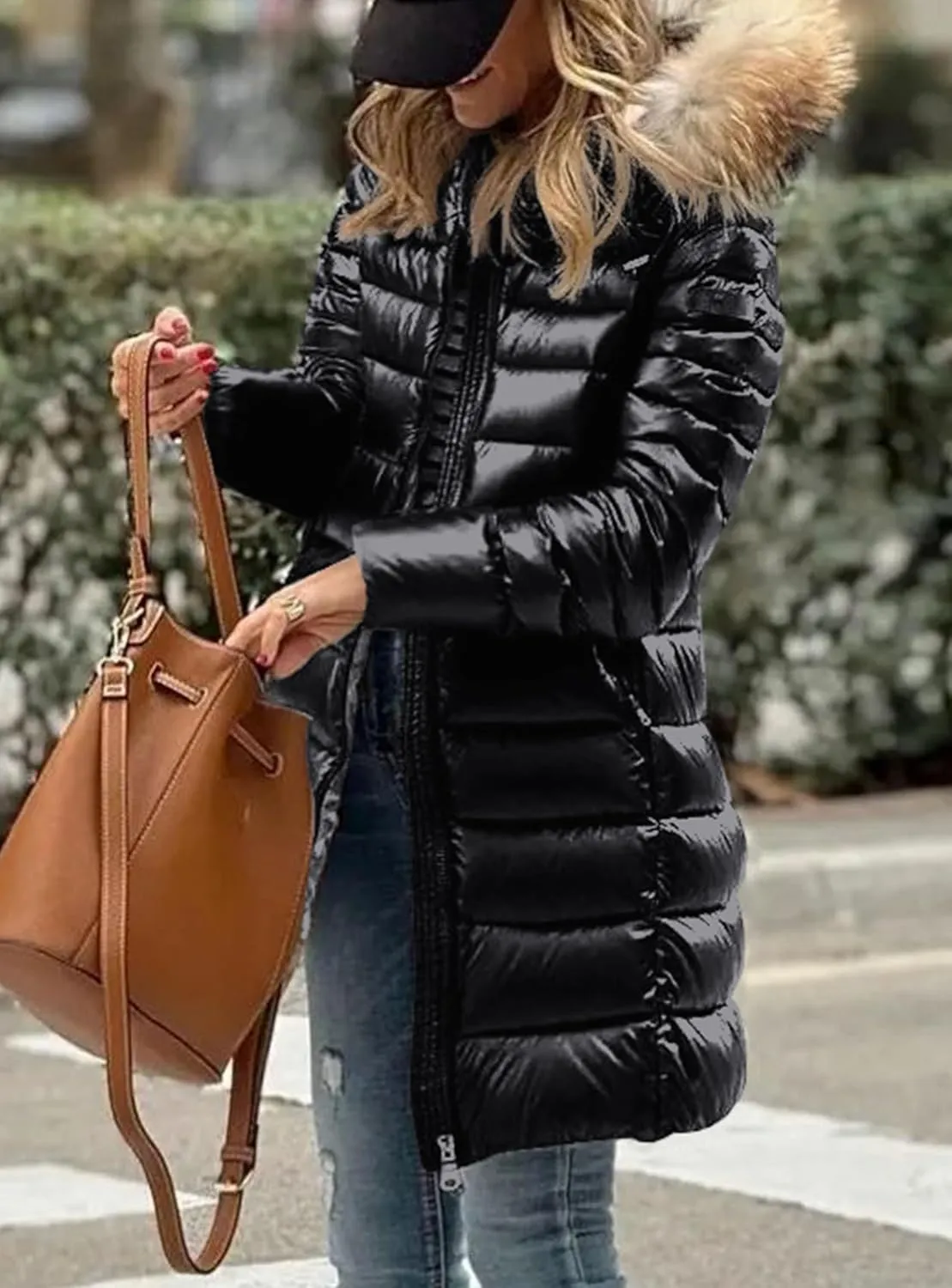 PRETTYGARDEN Women's Long Winter Puffer Coats Hooded Zip Up Thickened Parka Down Jackets Trendy Fashion Warm Outerwear
