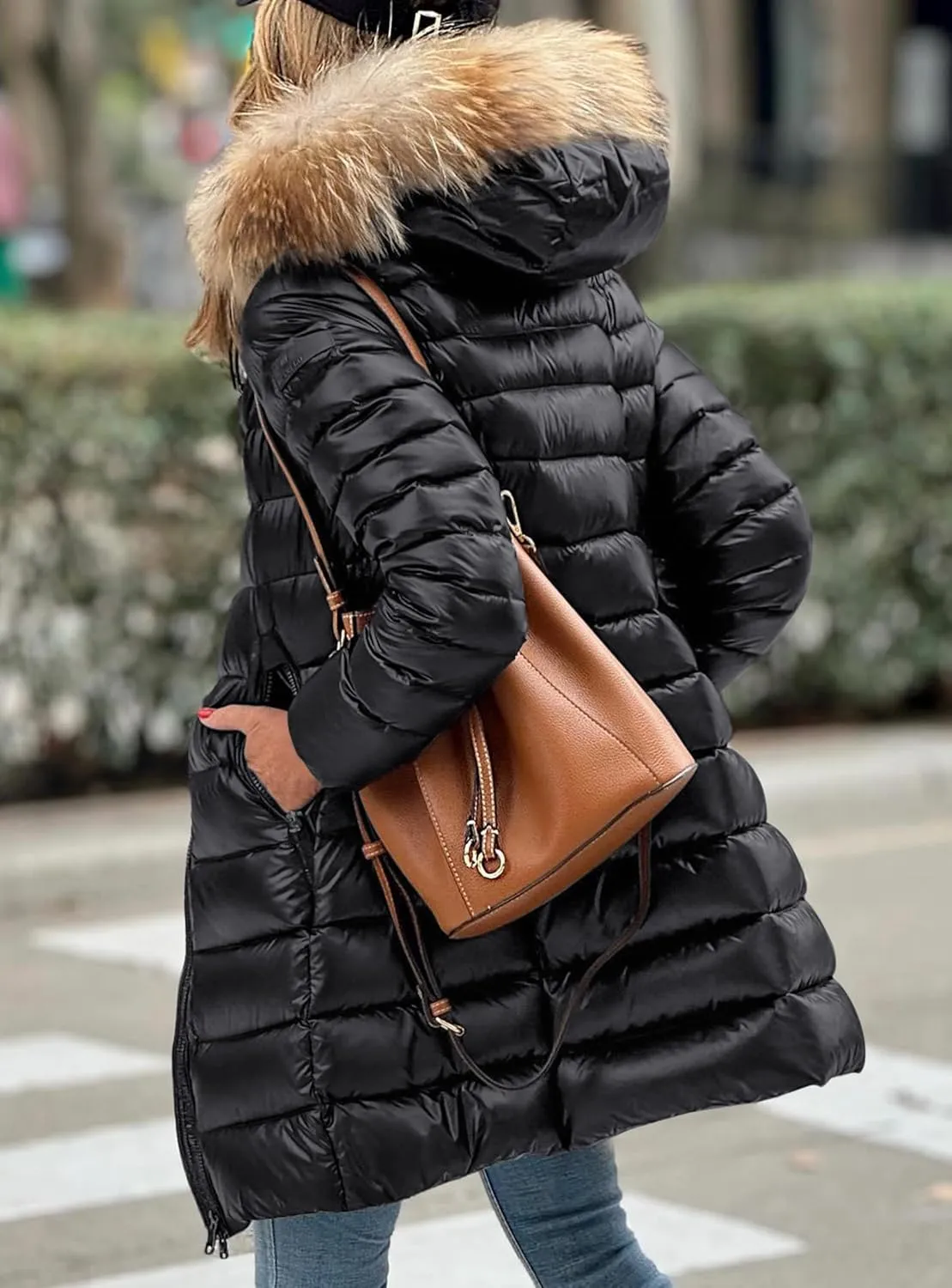 PRETTYGARDEN Women's Long Winter Puffer Coats Hooded Zip Up Thickened Parka Down Jackets Trendy Fashion Warm Outerwear