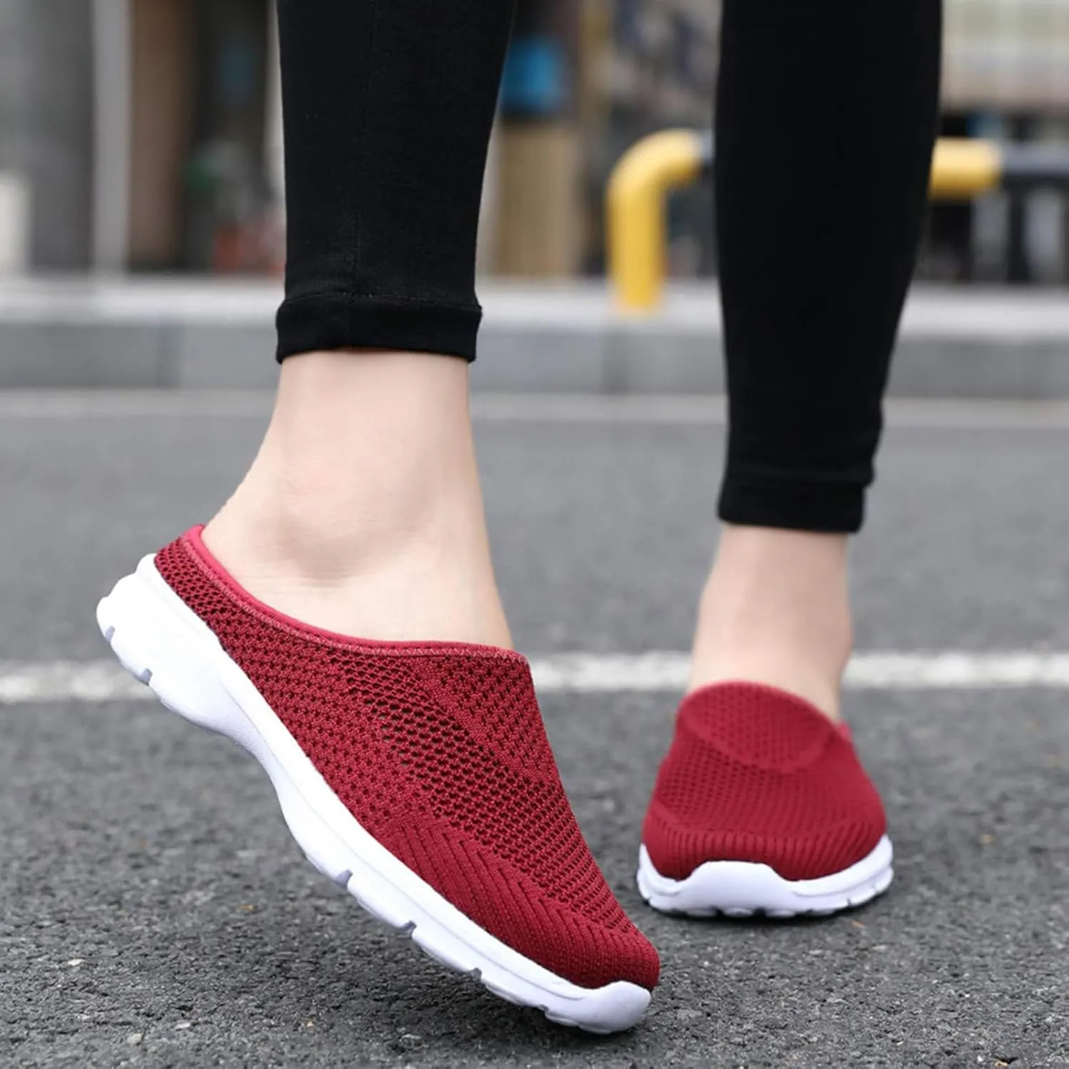 Women's Mules & Clogs Breathable Mesh Slippers 2025 Backless Walking Sneakers Comfortable Closed Toe Slides Non-Slip Hiking Shoes