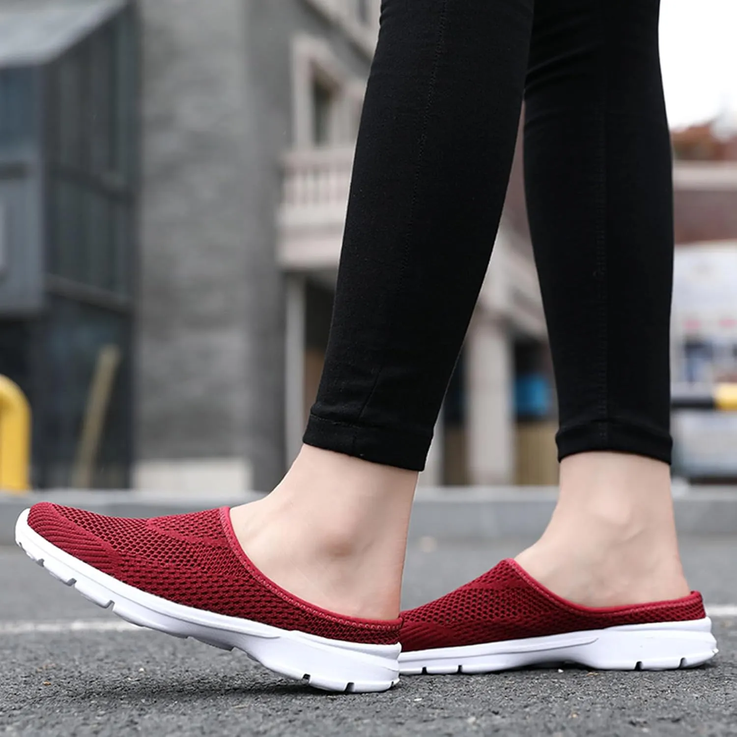 Women's Mules & Clogs Breathable Mesh Slippers 2025 Backless Walking Sneakers Comfortable Closed Toe Slides Non-Slip Hiking Shoes
