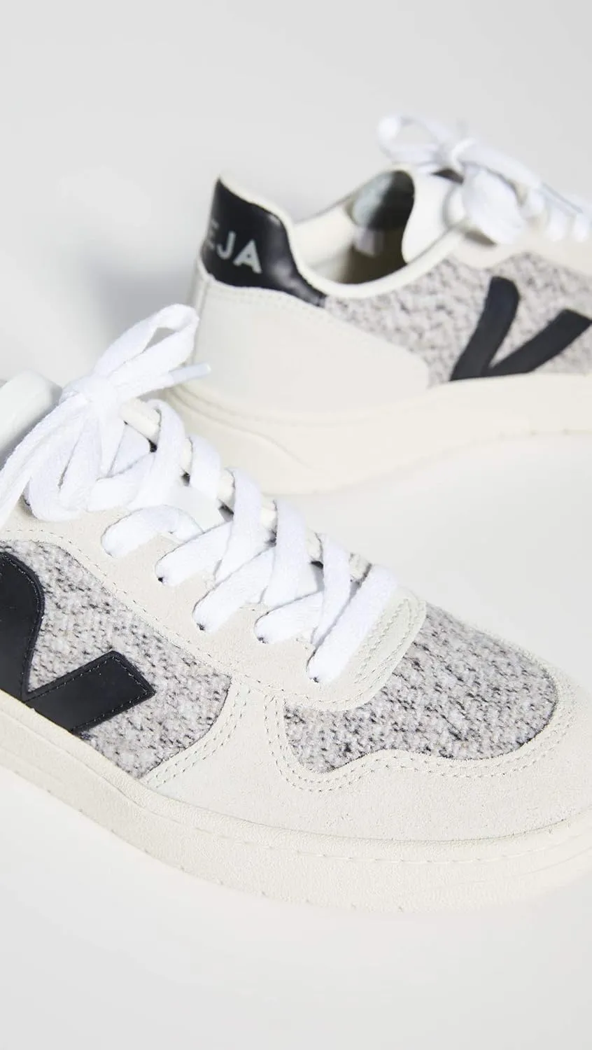 Women's V-10 Lace Up Sneakers